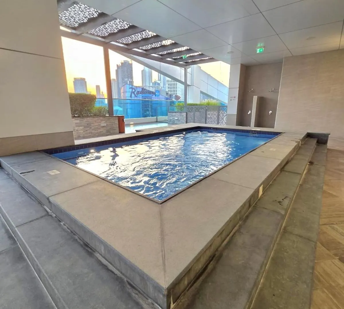 1 Bedroom Apartment In Downtown Dubai 0*,
